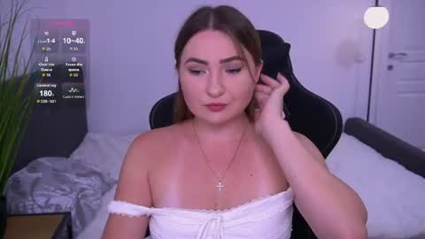 tianna_me online show from August 7, 2026, 11:45 am