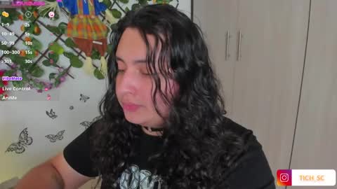 Snapshot of tich___ chatting on May 19, 2026, 12:49 am tich___ online show from May 19, 2026, 12:49 am