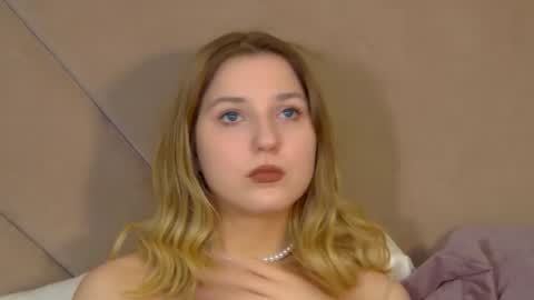 TinaBurton online show from June 18, 2026, 4:55 pm
