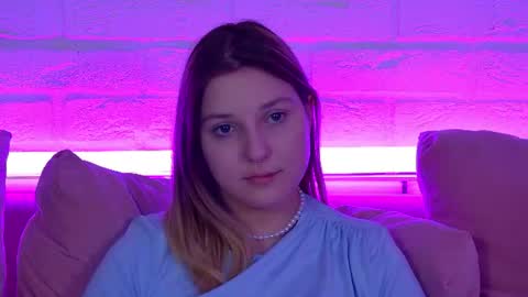 TinaBurton online show from June 24, 2026, 4:39 pm