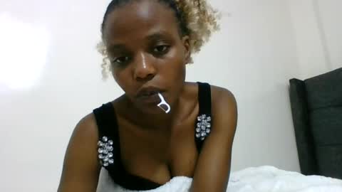tiny_charm online show from July 15, 2026, 9:53 pm
