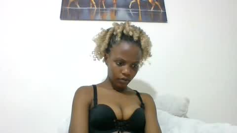 tiny_charm online show from July 20, 2026, 8:11 pm