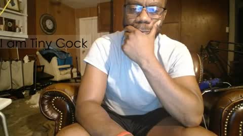 tinycock_1979 online show from June 17, 2026, 7:44 am
