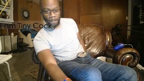 tinycock_1979 online show from June 19, 2026, 9:57 am