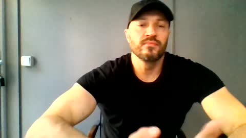 titan_heart online show from June 30, 2026, 5:19 am