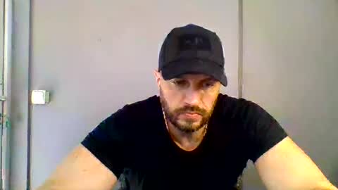 titan_heart online show from July 18, 2026, 9:57 am