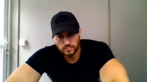 titan_heart online show from July 28, 2026, 10:10 am