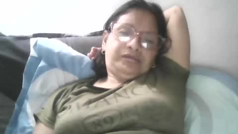 Ester online show from June 9, 2026, 3:56 pm
