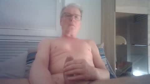 tomsam online show from May 1, 2026, 7:02 am