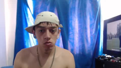 tomas_turbado_ online show from June 24, 2026, 6:40 pm