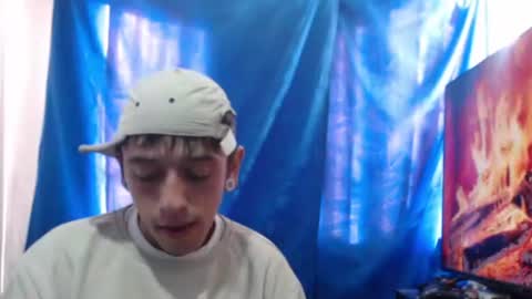 tomas_turbado_ online show from July 14, 2026, 9:42 pm