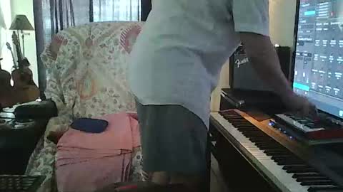sirmuggsalot online show from July 24, 2026, 6:06 pm
