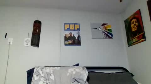 tomchill69 online show from June 11, 2026, 2:53 am