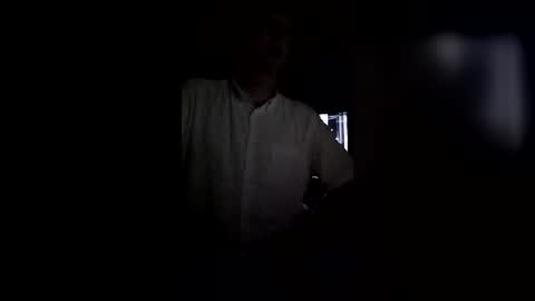Snapshot of tomhubz chatting on June 28, 2026, 1:00 am tomhubz online show from June 28, 2026, 1:00 am