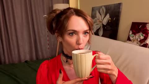 Lana online show from July 27, 2026, 7:10 pm