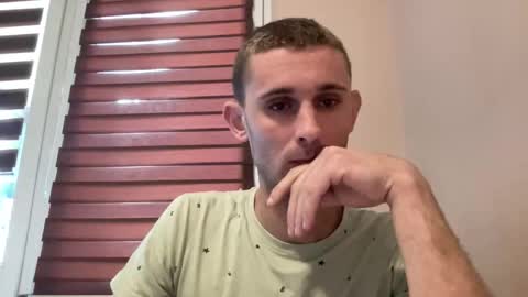 tommilovee online show from May 25, 2026, 9:26 am