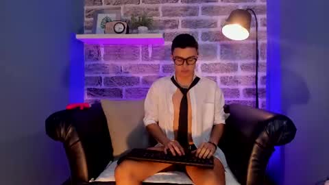 TOMMY WILD online show from July 22, 2026, 3:42 am