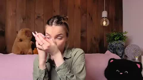 Melissa online show from June 17, 2026, 8:21 pm