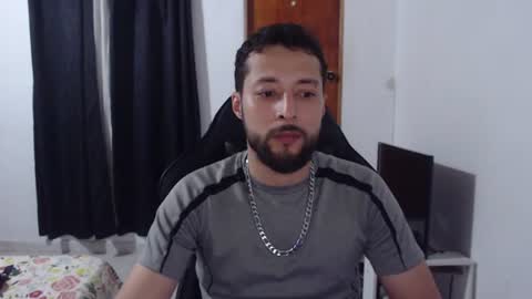 Snapshot of tony__ribas chatting on July 17, 2026, 11:31 pm Tony Ribas. online show from July 17, 2026, 11:31 pm