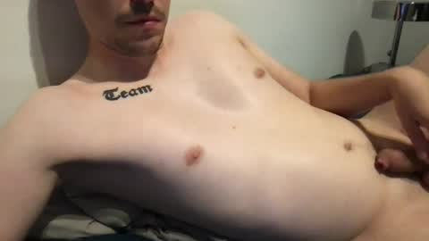 toyboy025 online show from June 18, 2026, 8:02 pm