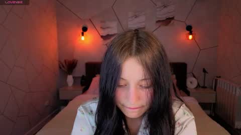 Snapshot of tracey_gill chatting on June 21, 2026, 9:23 am tracey_gill online show from June 21, 2026, 9:23 am