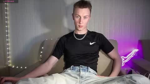 Travis online show from June 20, 2026, 9:12 am