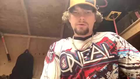 treeman817 online show from May 13, 2026, 12:41 am