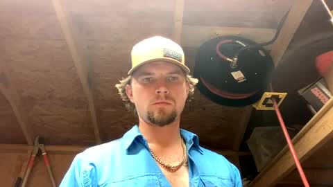 treeman817 online show from June 15, 2026, 12:35 am