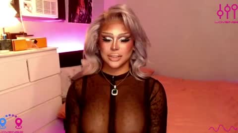 Snapshot of tremendouscockdestroyer chatting on June 26, 2026, 2:43 pm Jade online show from June 26, 2026, 2:43 pm