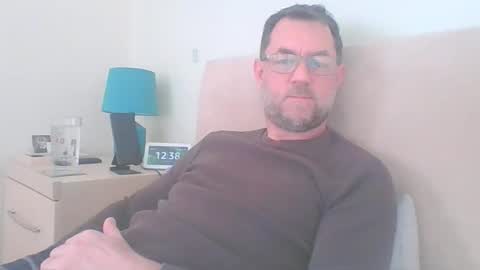 Snapshot of trigger76 chatting on April 14, 2026, 11:38 am trigger76 online show from April 14, 2026, 11:38 am