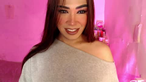 Snapshot of ts_romantika69 chatting on July 20, 2026, 5:37 pm The Girl Named Romantika online show from July 20, 2026, 5:37 pm