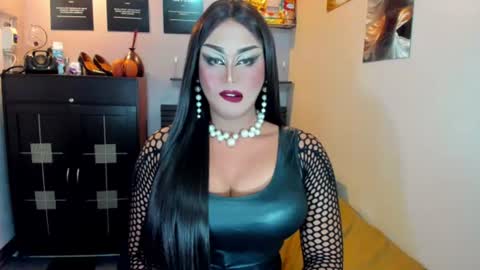 Nicoleeee online show from July 18, 2026, 7:39 pm
