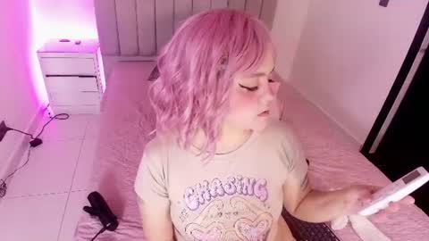 Twiggy online show from July 8, 2026, 3:11 am