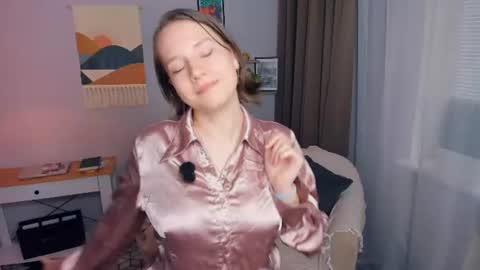 Mei online show from July 4, 2026, 1:39 pm
