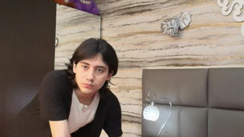 twinslovers_ online show from May 17, 2026, 4:10 am