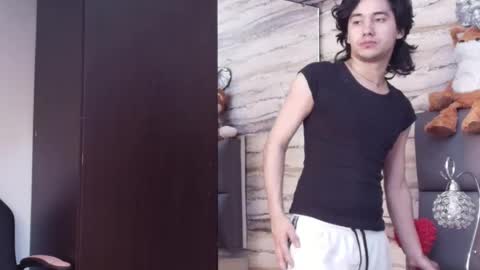 twinslovers_ online show from June 2, 2026, 3:52 am