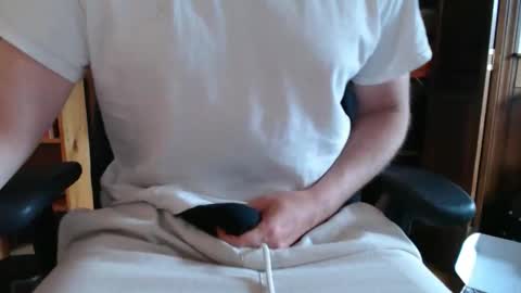 u_can_watch_me online show from May 5, 2026, 1:41 pm