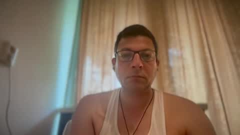 Snapshot of ukhalid82 chatting on July 5, 2026, 11:28 am ukhalid82 online show from July 5, 2026, 11:28 am