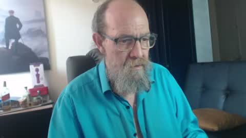 Uncle Hottie online show from July 16, 2026, 5:52 pm
