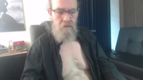 Uncle Hottie online show from July 28, 2026, 6:20 pm