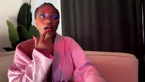 Unholybaddie online show from May 13, 2026, 2:14 pm