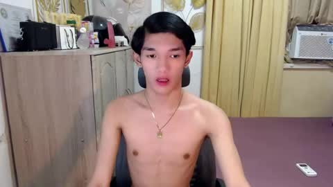 Snapshot of urasian_john20 chatting on July 21, 2026, 7:32 am urasian_john20 online show from July 21, 2026, 7:32 am