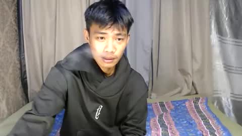 urasian_rey online show from June 11, 2026, 12:03 pm