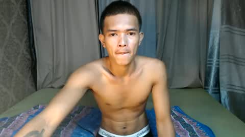 urasian_rey online show from June 30, 2026, 12:28 pm