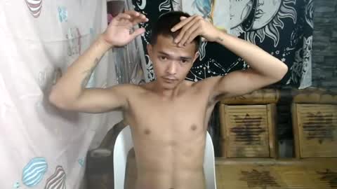 urasian_rey online show from July 4, 2026, 12:33 pm