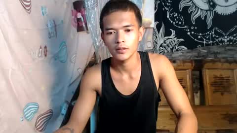 urasian_rey online show from July 12, 2026, 12:40 pm
