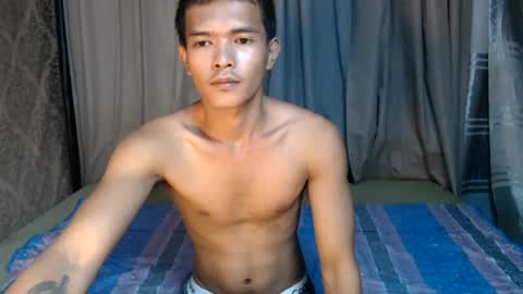 urasian_rey online show from July 25, 2026, 1:08 pm