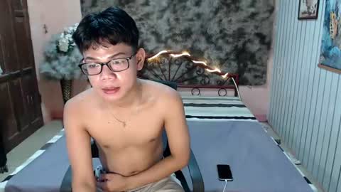 urdreamboy_doms online show from July 14, 2026, 5:34 am