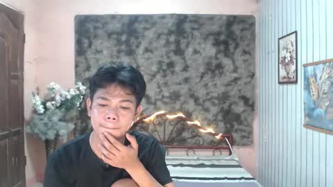 urdreamboy_doms online show from August 3, 2026, 4:33 am