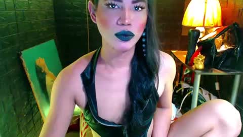queen norelle online show from July 13, 2026, 4:54 pm